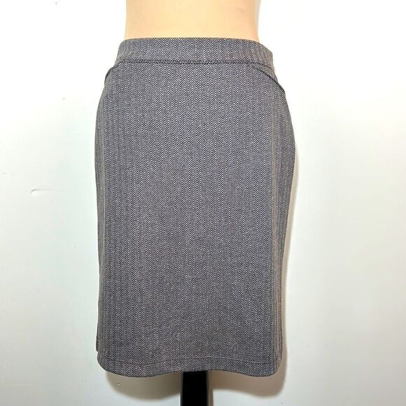 (3/$15) Liz Claiborne pull on stretch pencil skirt size XS - Picture 1 of 9